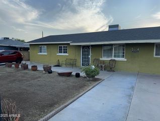 2720 N 40TH Avenue, Phoenix, AZ 85009