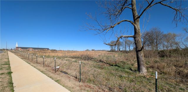 SW 28th Street, Bentonville, AR 72712