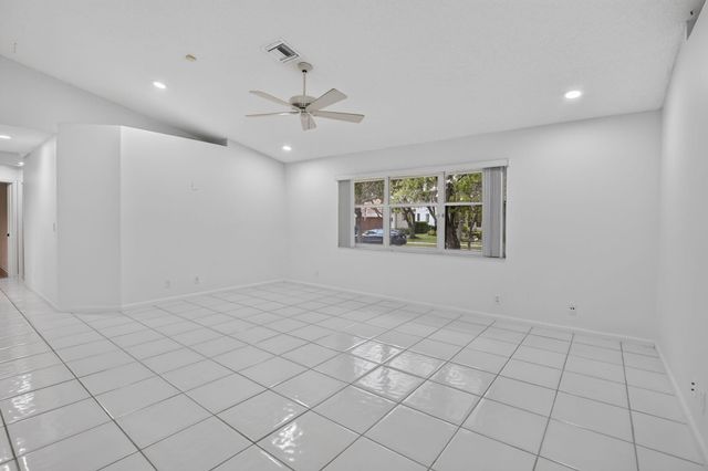 924 SPOONBILL Circle, Weston, FL 33326