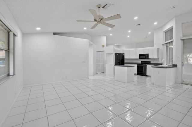 924 SPOONBILL Circle, Weston, FL 33326