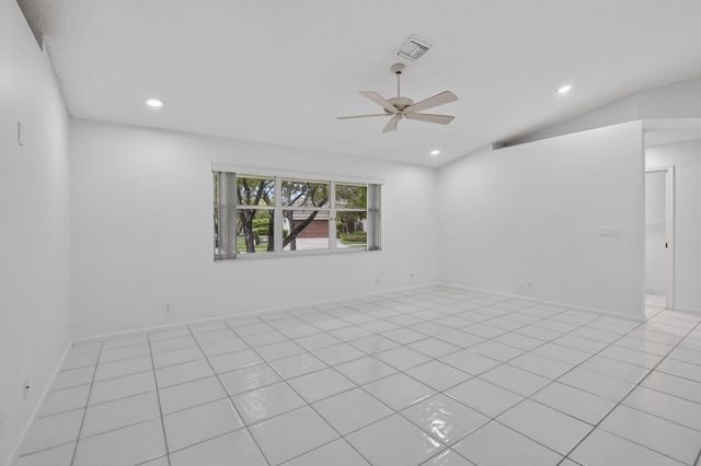 924 SPOONBILL Circle, Weston, FL 33326
