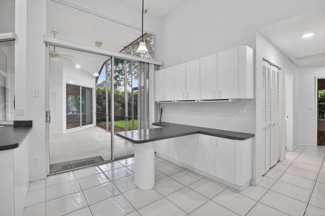 924 SPOONBILL Circle, Weston, FL 33326