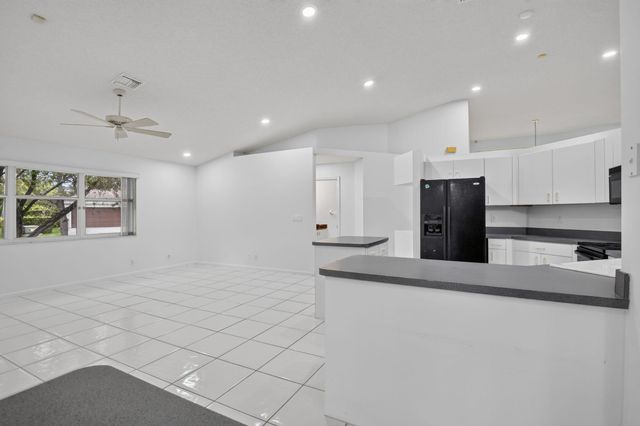924 SPOONBILL Circle, Weston, FL 33326