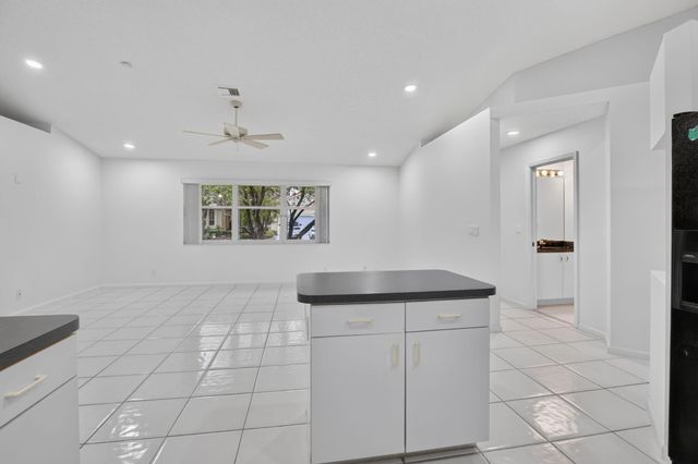 924 SPOONBILL Circle, Weston, FL 33326