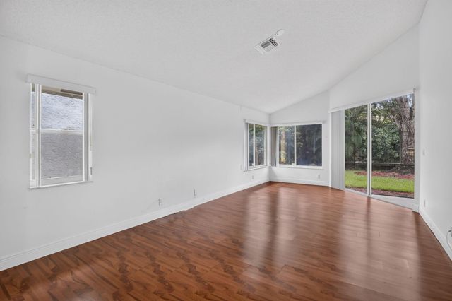 924 SPOONBILL Circle, Weston, FL 33326