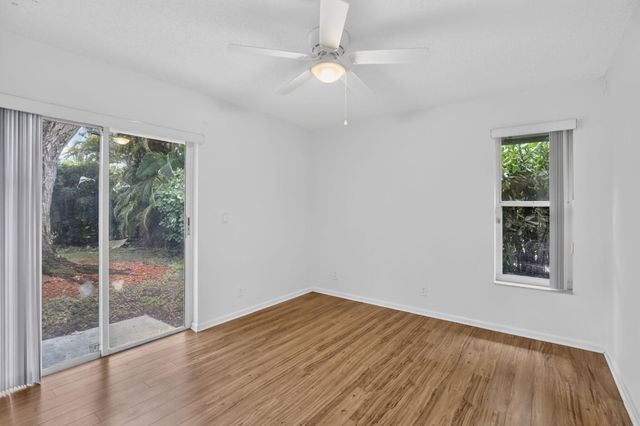 924 SPOONBILL Circle, Weston, FL 33326
