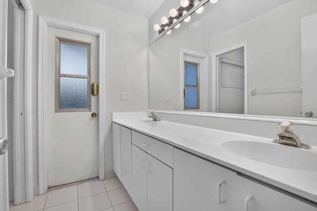 924 SPOONBILL Circle, Weston, FL 33326