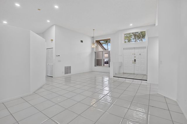 924 SPOONBILL Circle, Weston, FL 33326