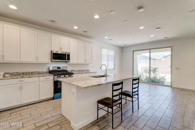 11136 W PARKWAY Drive, Tolleson, AZ 85353