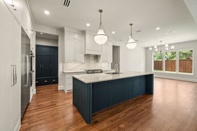 2105 Flat Creek Drive, Richardson, TX 75080