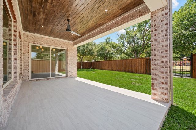 2105 Flat Creek Drive, Richardson, TX 75080