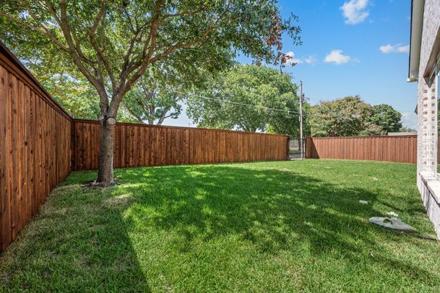 2105 Flat Creek Drive, Richardson, TX 75080