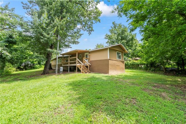 310 Lacy Street, Siloam Springs, AR 72761