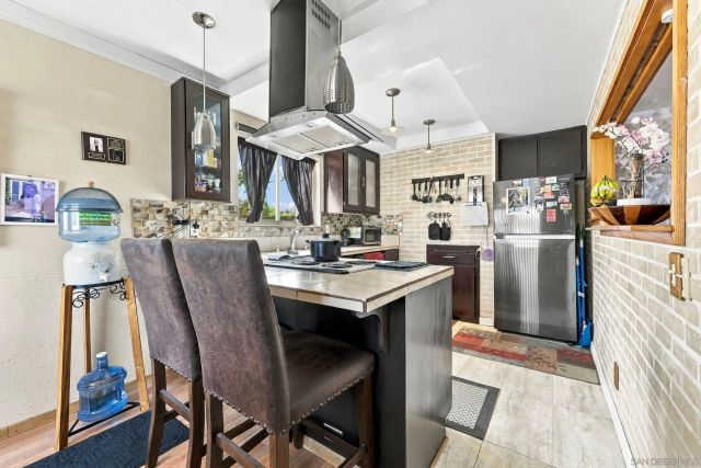 5155 W Point Loma Blvd 4, San Diego, CA 92107