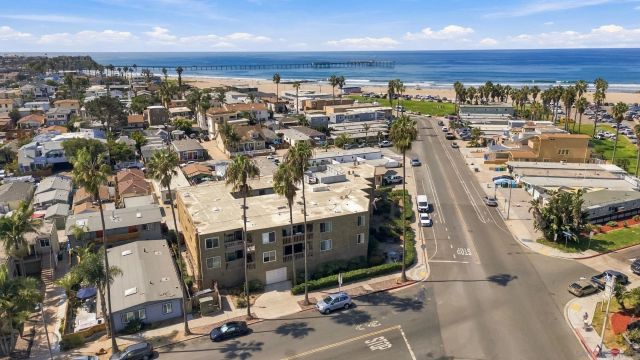 5155 W Point Loma Blvd 4, San Diego, CA 92107