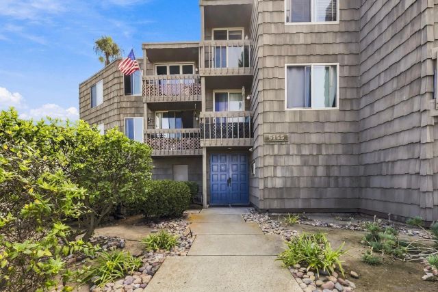 5155 W Point Loma Blvd 4, San Diego, CA 92107