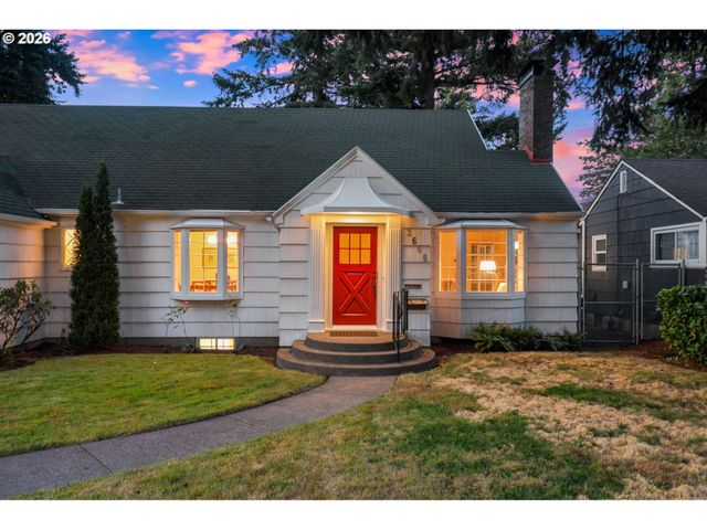3606 Ne MAYWOOD Pl, Maywood Park, OR 97220