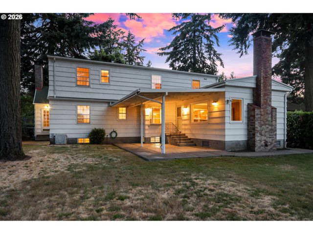 3606 Ne MAYWOOD Pl, Maywood Park, OR 97220