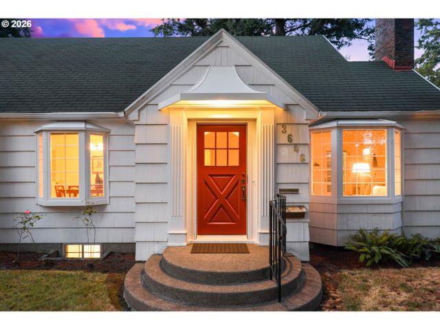 3606 Ne MAYWOOD Pl, Maywood Park, OR 97220