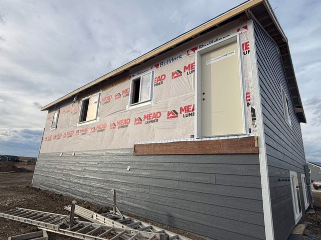 861 BUSHNELL CT, Box Elder, SD 57719