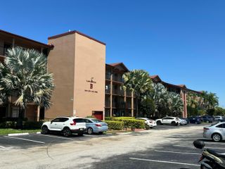 300 SW 130th Terrace 314b, Pembroke Pines, FL 33027