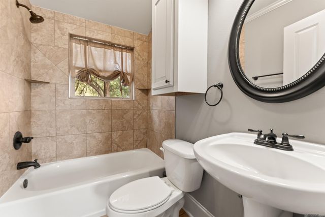 546 Moore St, Baton Rouge, LA 70806