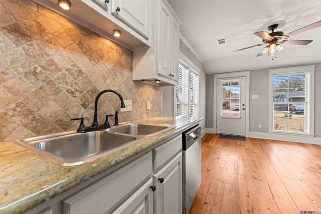 546 Moore St, Baton Rouge, LA 70806