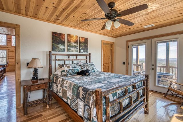 40 Reitzel Ridge, Murphy, NC 28906