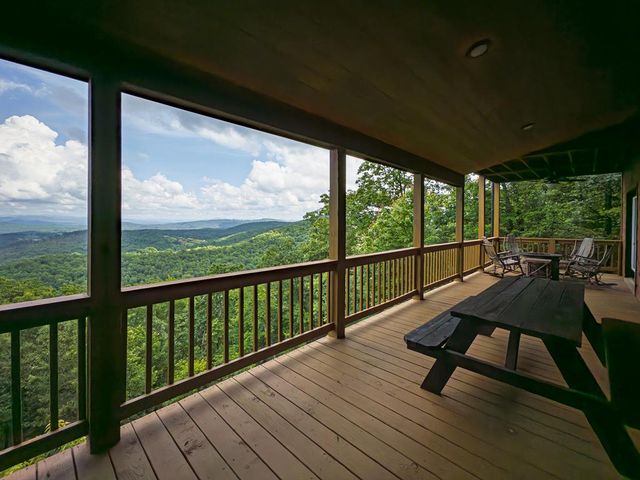 40 Reitzel Ridge, Murphy, NC 28906