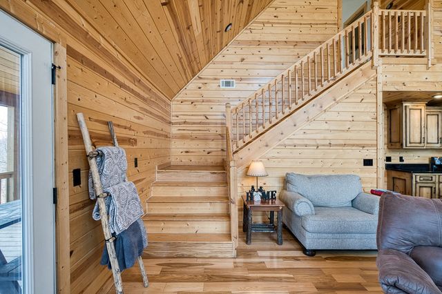 40 Reitzel Ridge, Murphy, NC 28906