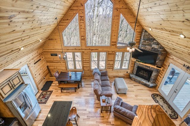 40 Reitzel Ridge, Murphy, NC 28906