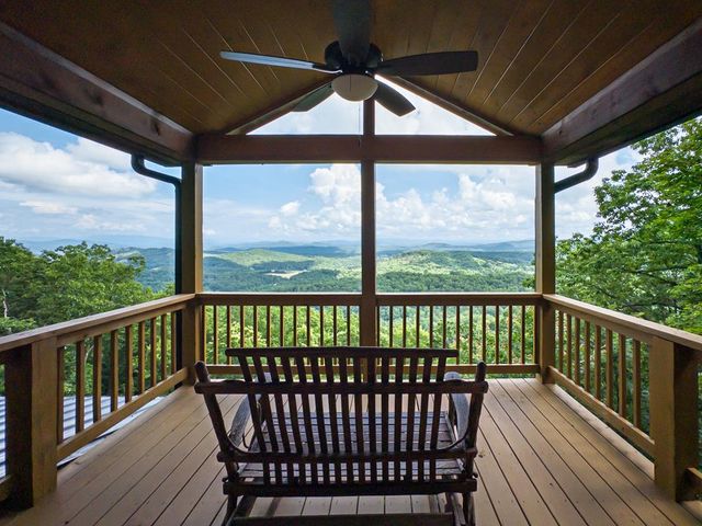 40 Reitzel Ridge, Murphy, NC 28906