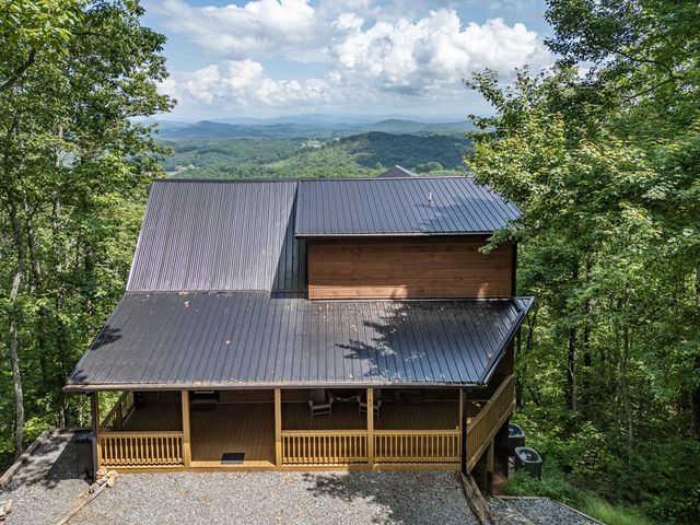 40 Reitzel Ridge, Murphy, NC 28906