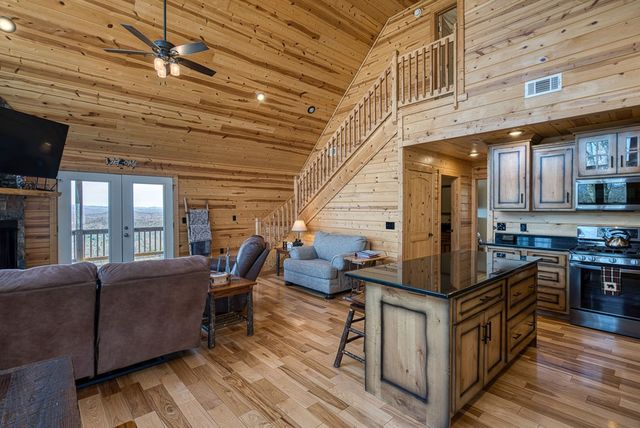 40 Reitzel Ridge, Murphy, NC 28906