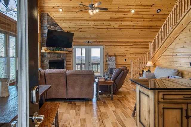 40 Reitzel Ridge, Murphy, NC 28906
