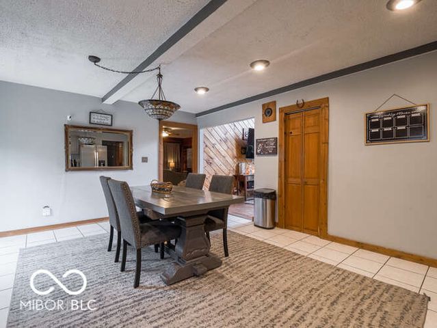 660 Mill, Coatesville, IN 46121