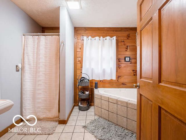 660 Mill, Coatesville, IN 46121