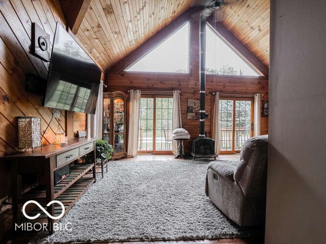 660 Mill, Coatesville, IN 46121