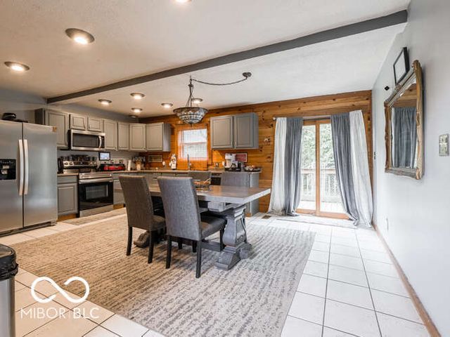 660 Mill, Coatesville, IN 46121