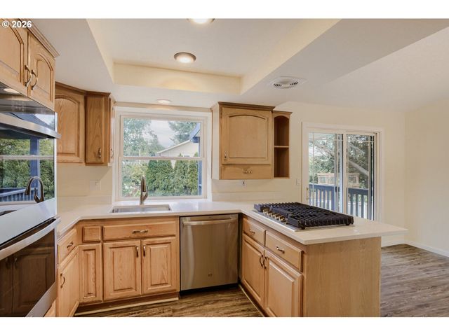 14539 Se CENTER St, Portland, OR 97236