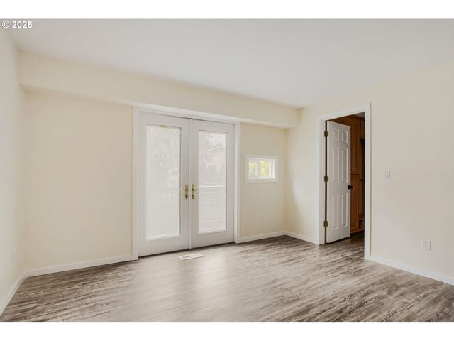 14539 Se CENTER St, Portland, OR 97236
