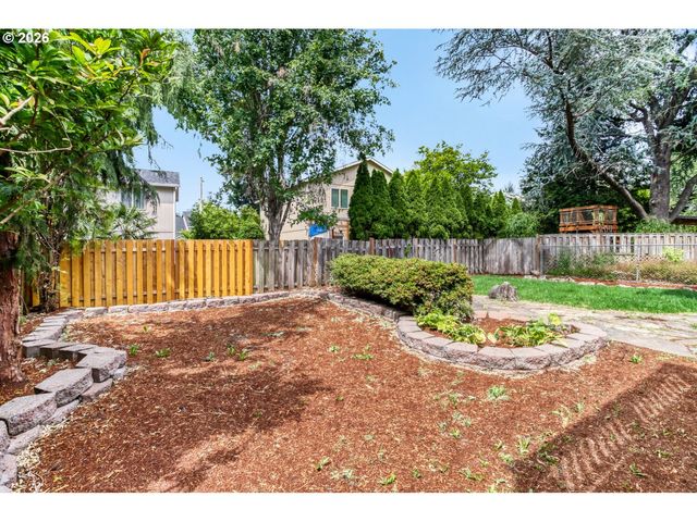14539 Se CENTER St, Portland, OR 97236