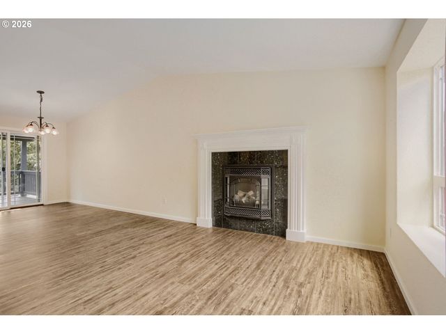 14539 Se CENTER St, Portland, OR 97236