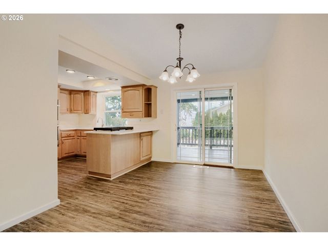 14539 Se CENTER St, Portland, OR 97236