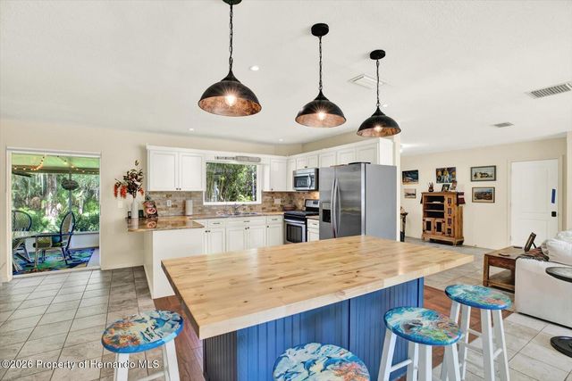 4064 N Concord Drive, Crystal River, FL 34428