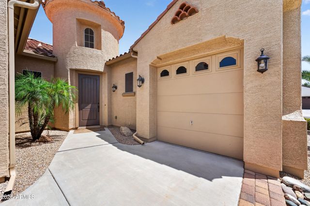3821 S LINDL Drive, Chandler, AZ 85286