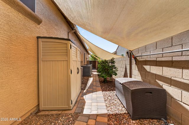 3821 S LINDL Drive, Chandler, AZ 85286