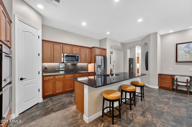 3821 S LINDL Drive, Chandler, AZ 85286