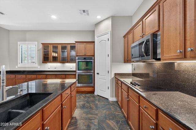 3821 S LINDL Drive, Chandler, AZ 85286