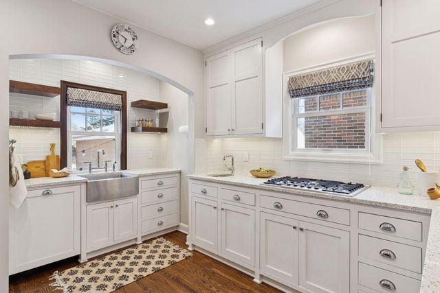 1558 Simpson Street, Saint Paul, MN 55108